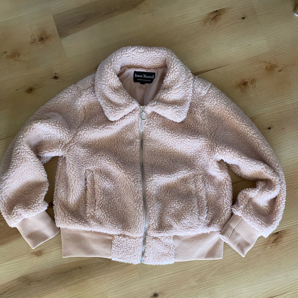 Size medium pink fuzzy bomber zip up jacket.